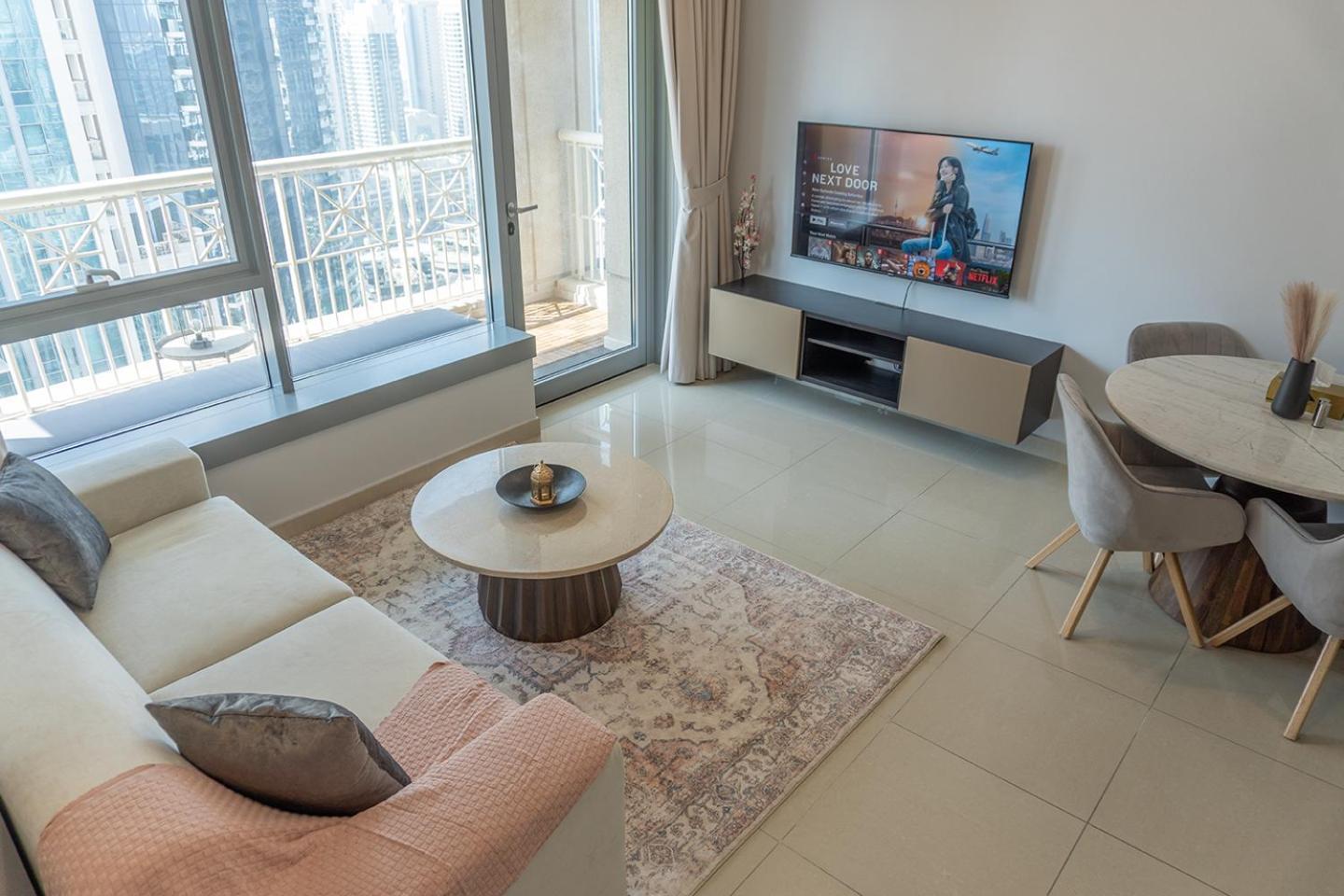 Downtown Oasis, Burj Khalifa Views, Luxury Amenities Apartment Dubai Exterior photo